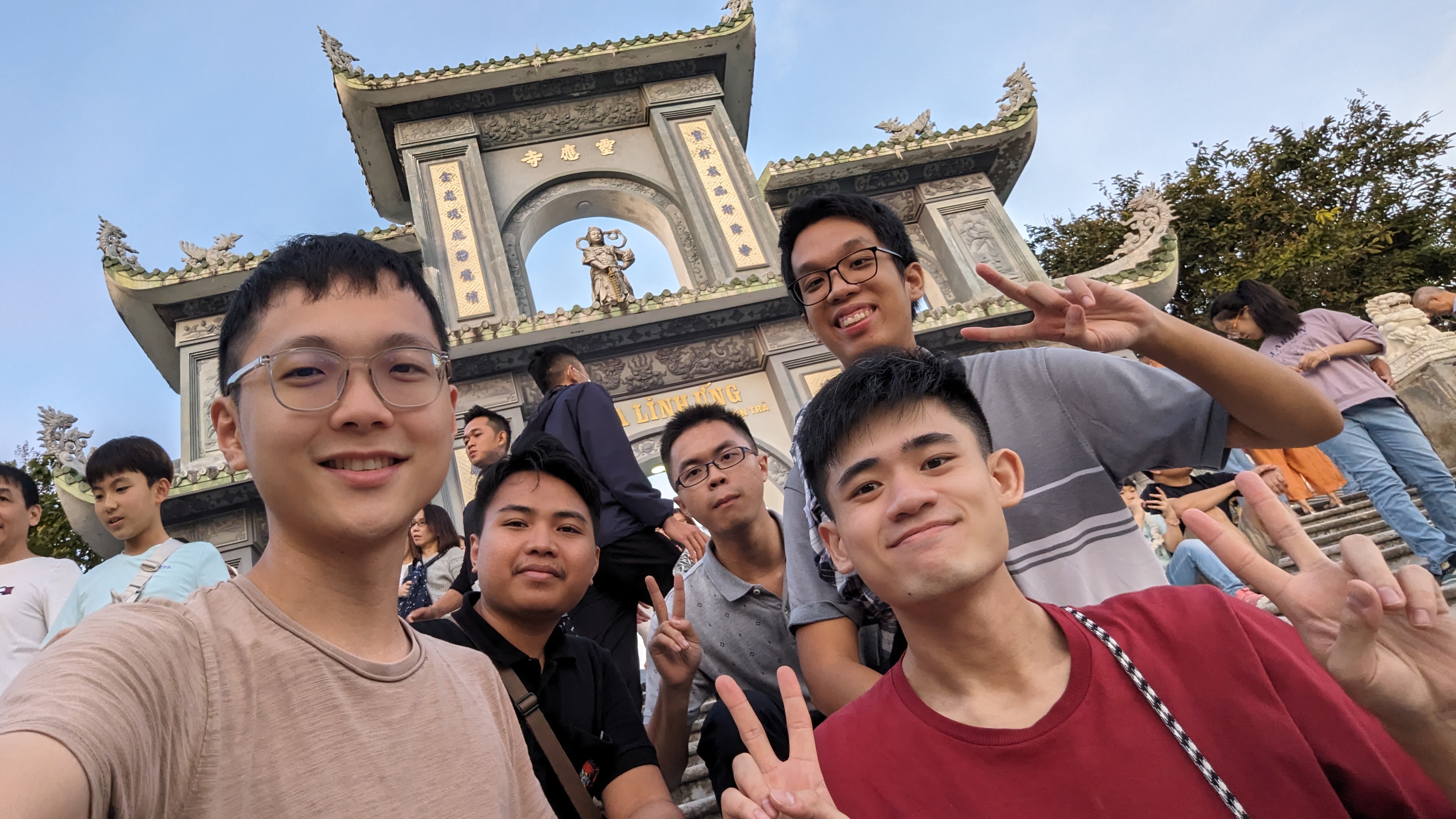 Group photo at Chuah Linh Ung