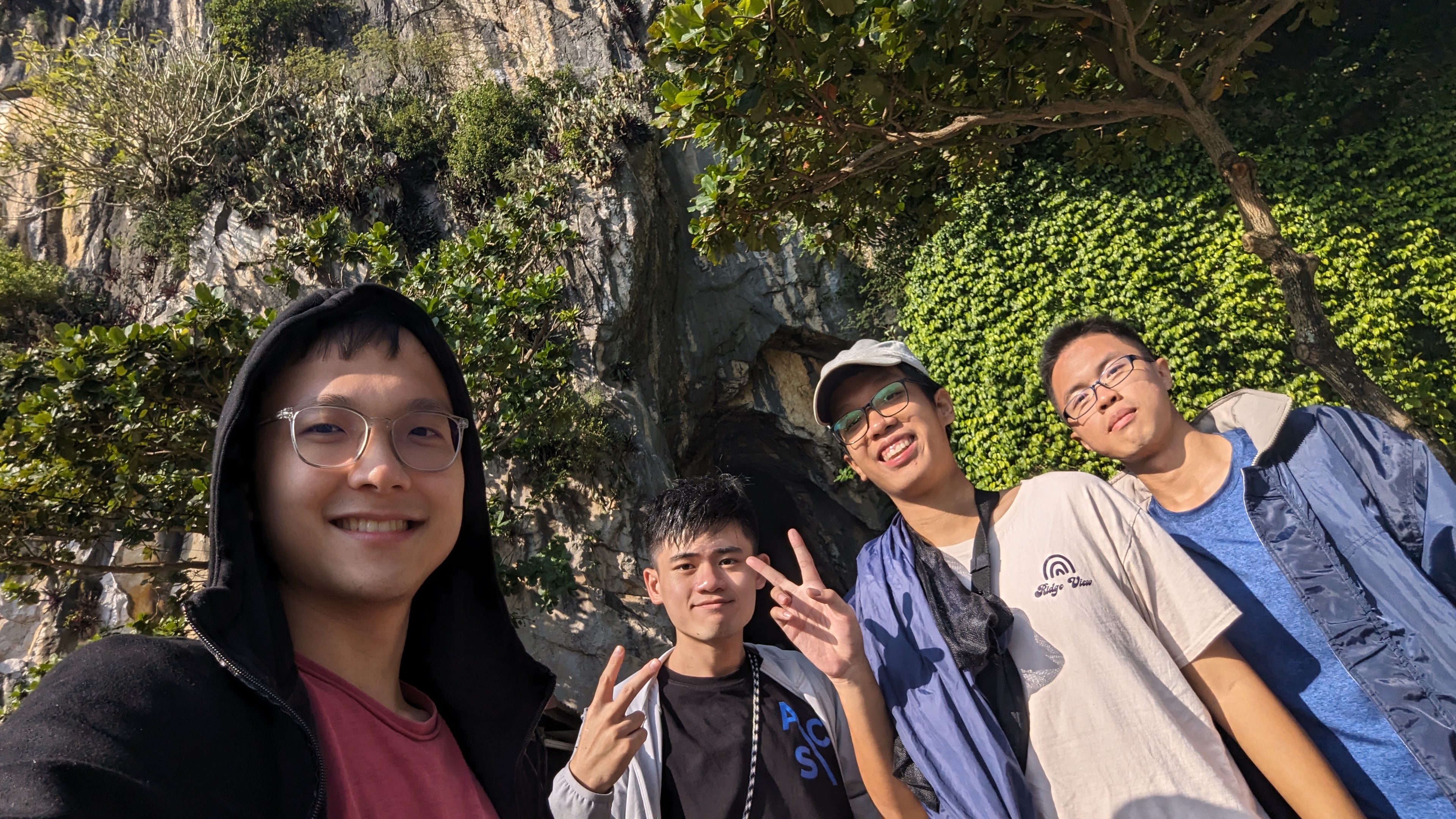 Group picture in front of the cave entrance